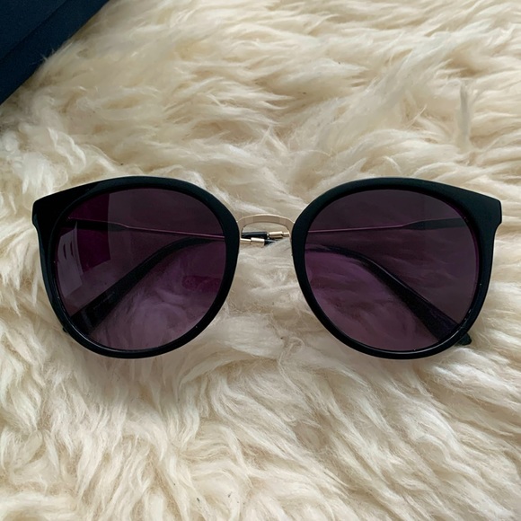 ELLE - sunglasses - Picture 2 of 9